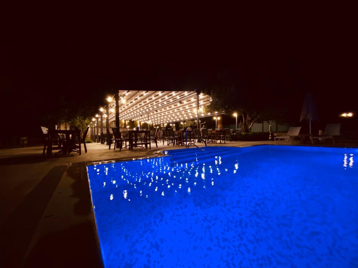 Assos Park Hotel Exterior photo