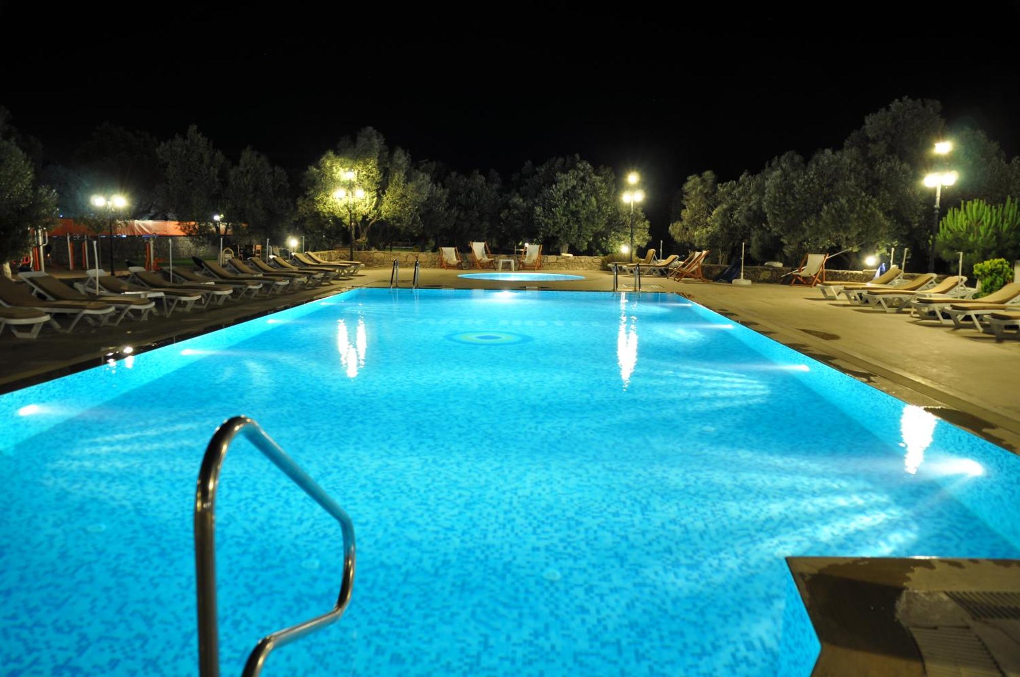 Assos Park Hotel Exterior photo